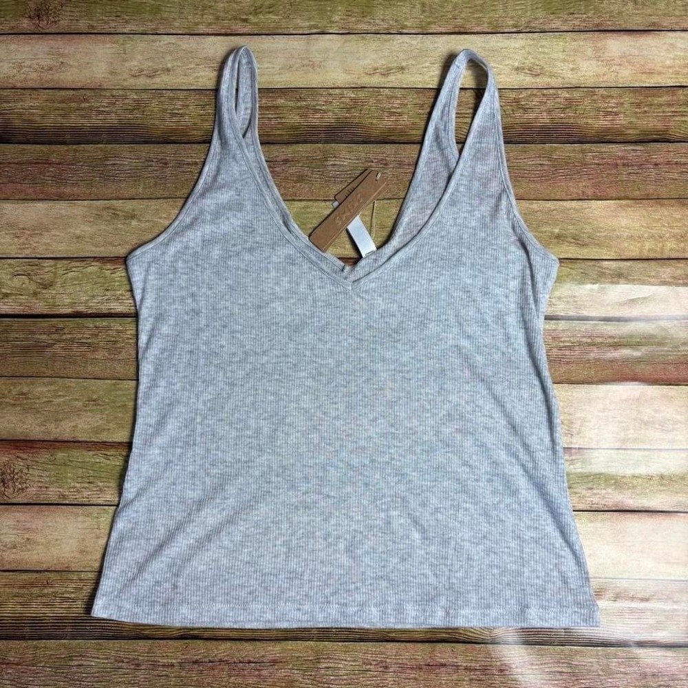 NWT SKIMS grey ribbed tank top with V-neckline, minor imperfections coloring